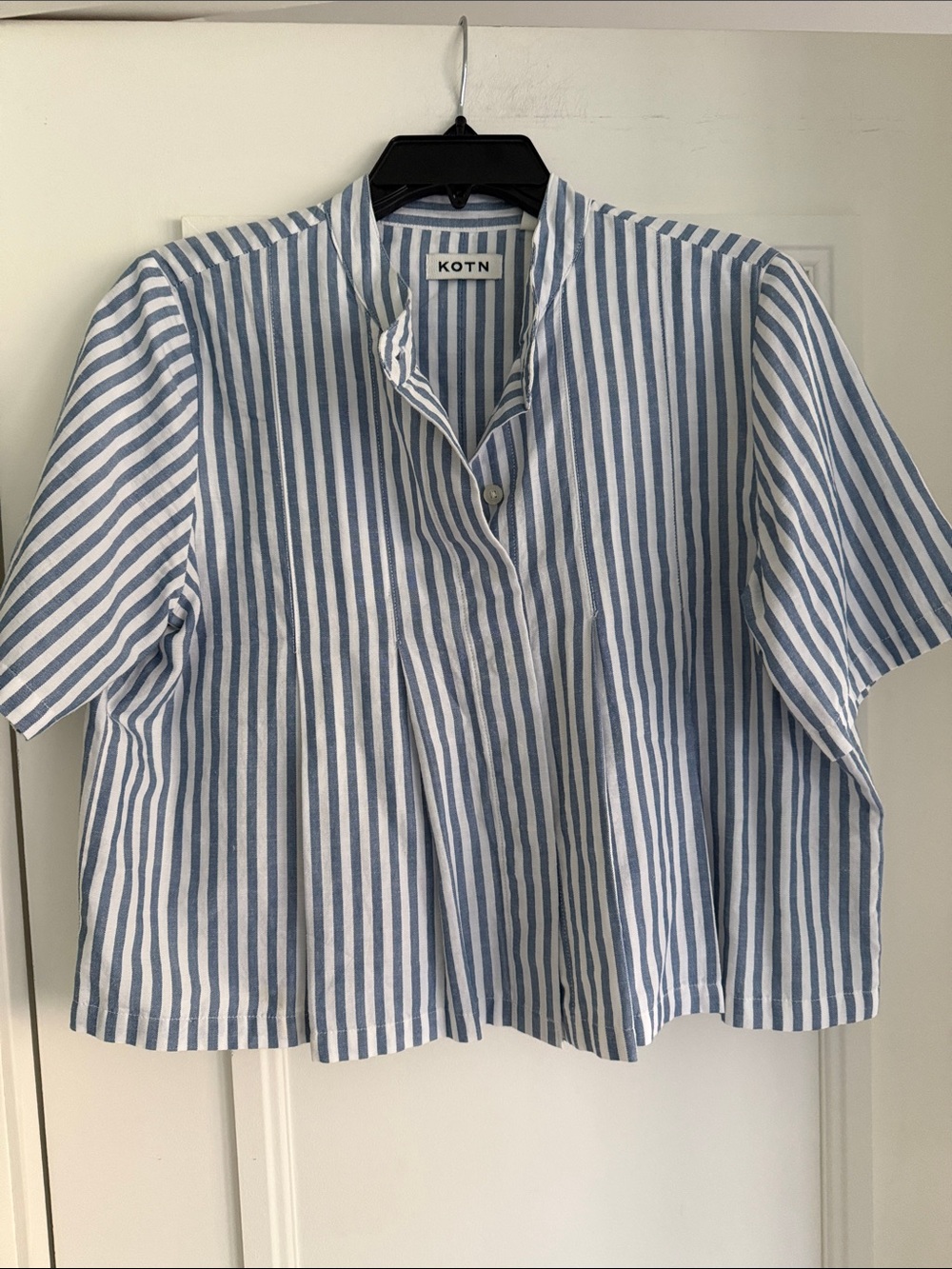 KOTN Blue & White Vertical Stripe Button-Front Cotton Top